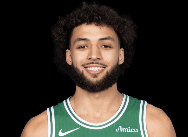 去年54號秀再就業(yè)！尼克斯官方：認領被綠軍裁掉的沃特森