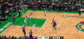 混亂！古德溫底線繞出“搶斷”詹姆斯 隨后分球失誤