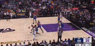 節(jié)奏大師！德羅贊面對(duì)三人防守 后轉(zhuǎn)身接上下步輕松打進(jìn)