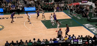 還在努力追分！里夫斯弧頂掛掩護(hù)命中加長三分