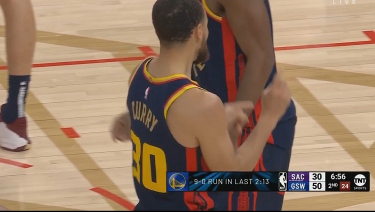 火力壓制！勇士多點(diǎn)開花 2分鐘轟出9-0的攻擊波擴(kuò)大優(yōu)勢