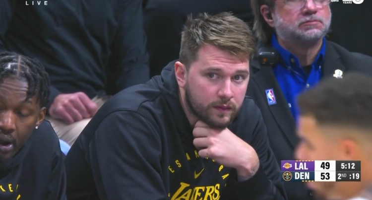 愛莫能助??！東契奇本場缺陣 坐在場邊觀戰(zhàn)