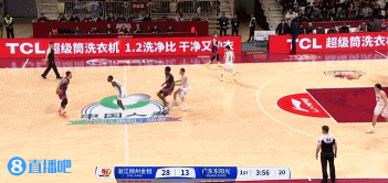 身體素質(zhì)比你還炸！王奕博突破分球 瓊斯跟進(jìn)單臂隔扣貝茲利！