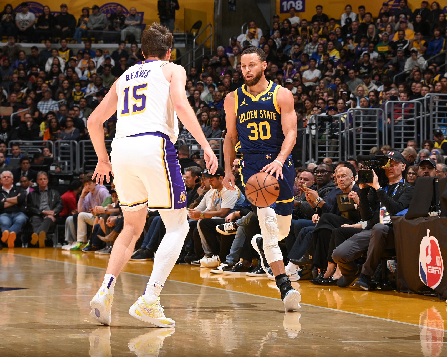 月最佳提名：庫里、里夫斯、約基奇、康寧漢姆、SGA等球員在列