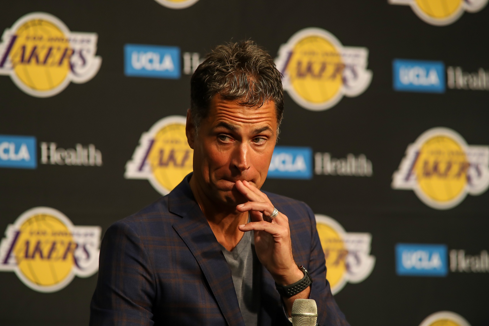 蘇群：湖人敗給公牛&魔術(shù)的方式一模一樣 球隊(duì)內(nèi)線遭遇空前危機(jī)