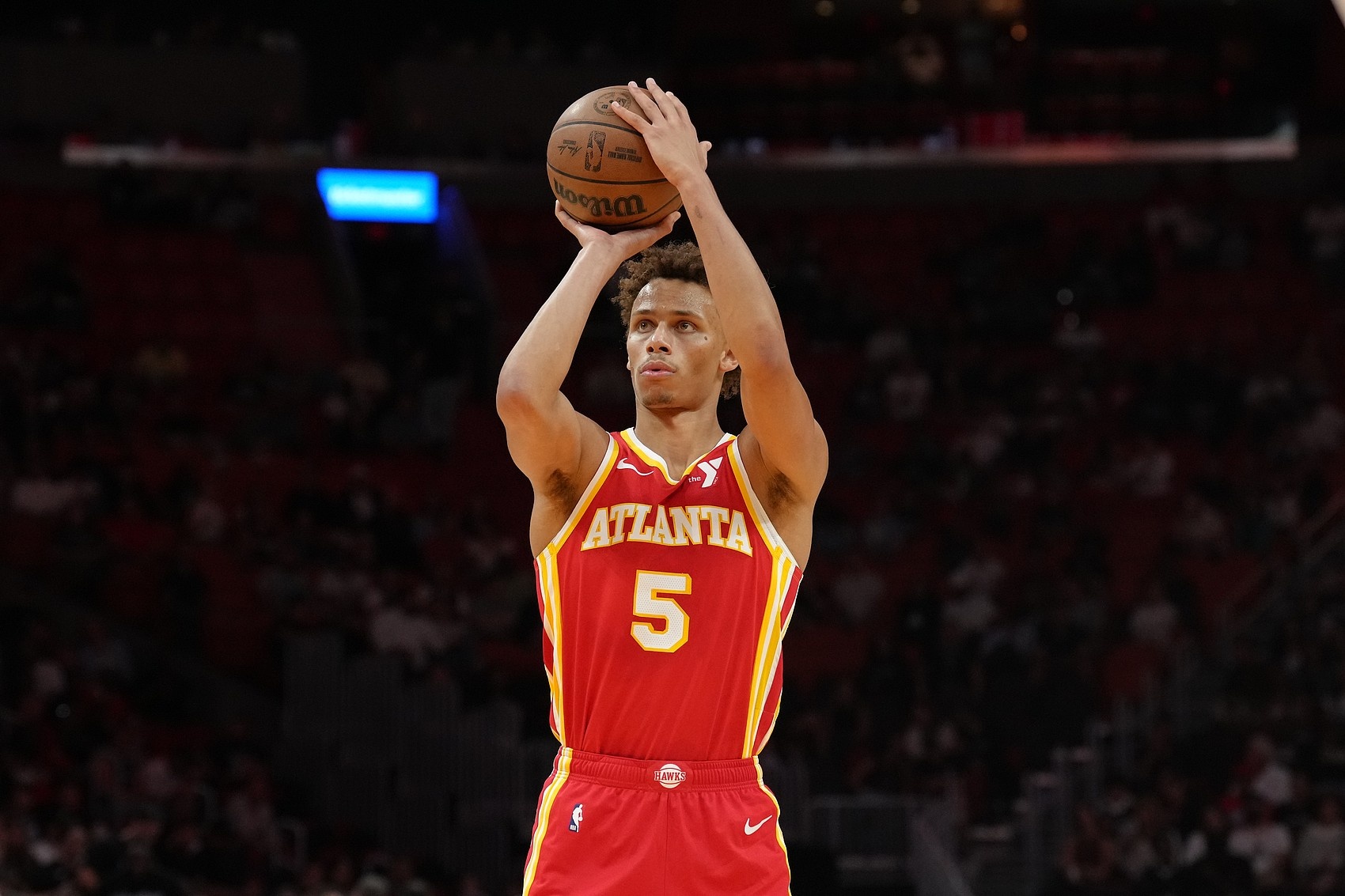 奧孔武：我認(rèn)為丹尼爾斯是本賽季的DPOY 為他感到驕傲