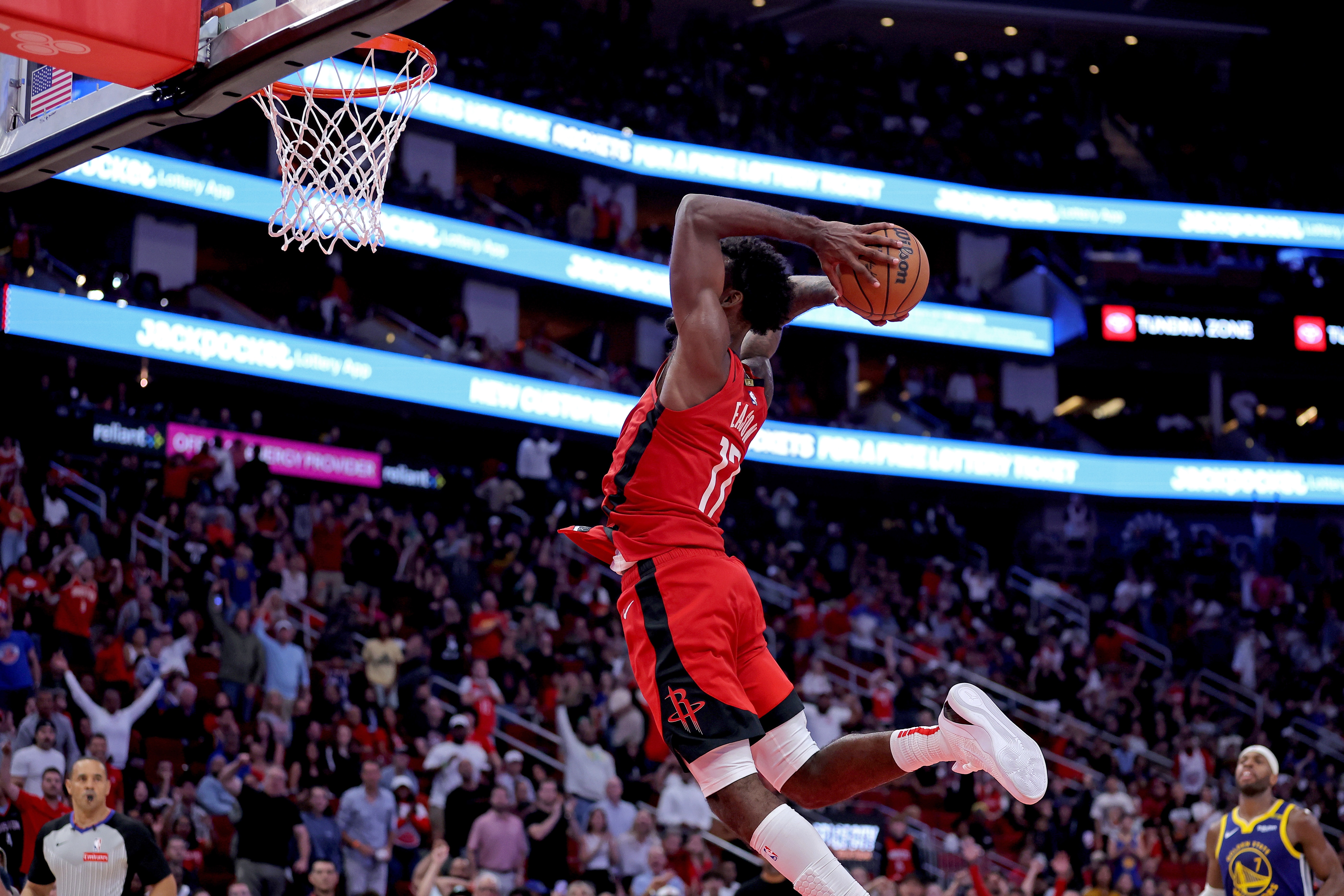 沖鋒陷陣！伊森上半場7投5中砍下12分2籃板 正負值+15全場最高