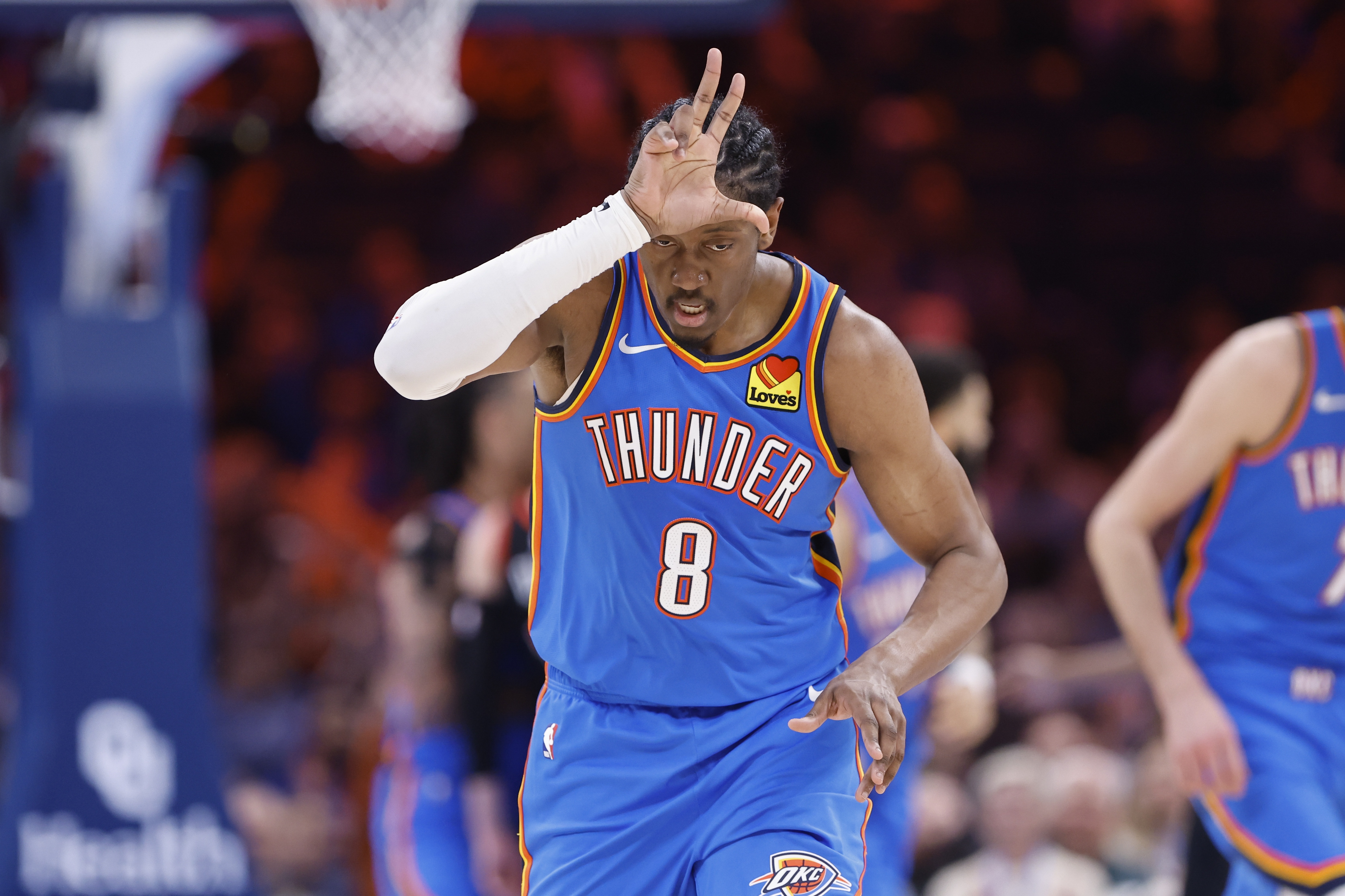 穩(wěn)健二當(dāng)家！杰倫威16中8&三分5中4砍24分 正負(fù)值+13最高