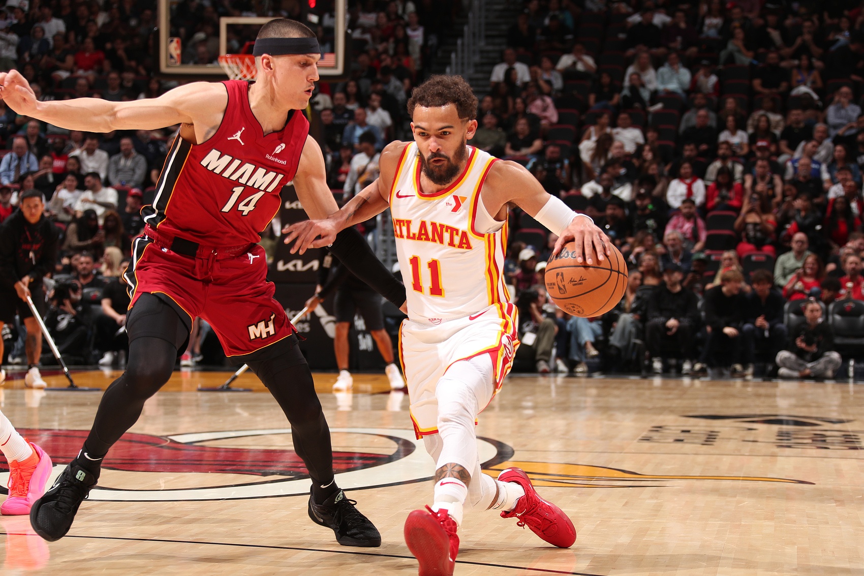 熱火、老鷹卡位戰(zhàn)連打兩場 各贏了一場&排名兩次互換白忙活