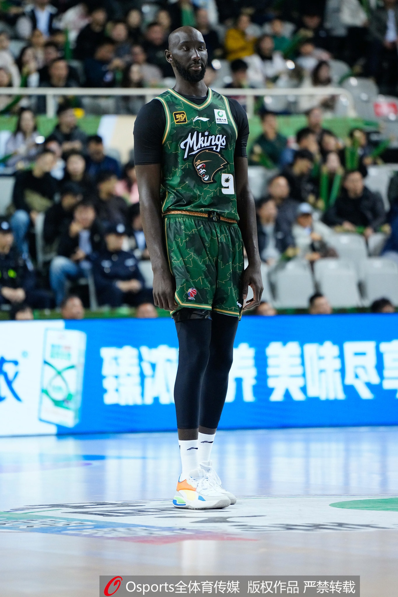 這身高吃餅真舒服！法爾半場8分鐘各種暴扣 4中4貢獻(xiàn)12分4籃板