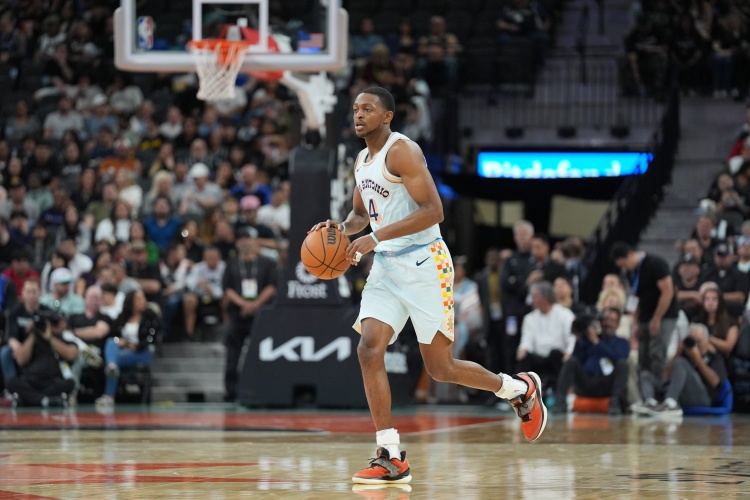 Shams：?？怂?0月就受傷了 馬刺希望他手術(shù)后能為下賽季做好準(zhǔn)備